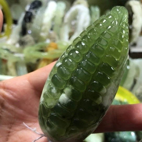 未镶嵌岫玉手把苞米