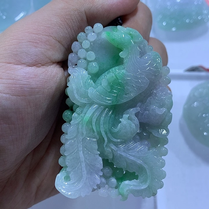 翡翠未镶嵌颈饰天然翡翠A货吊坠