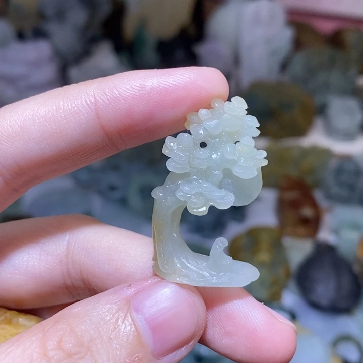定制翡翠未镶嵌翡翠