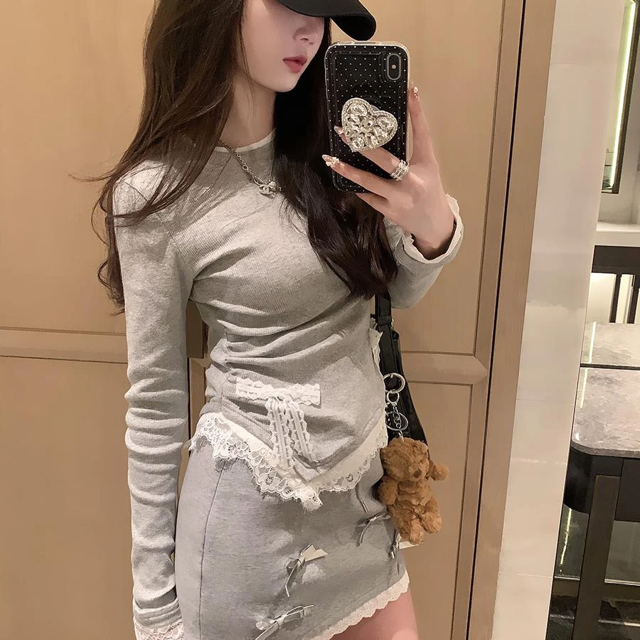 "拒绝单调"假两件设计感蕾丝蝴蝶结修身长袖性感打底T恤女