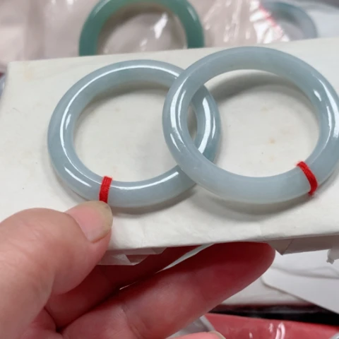 翡翠未镶嵌手镯缅甸翡翠手镯