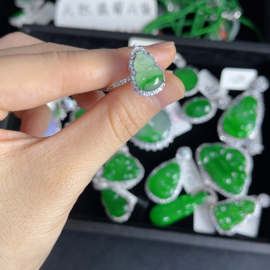 银S925镶嵌戒指翡翠葫芦戒指