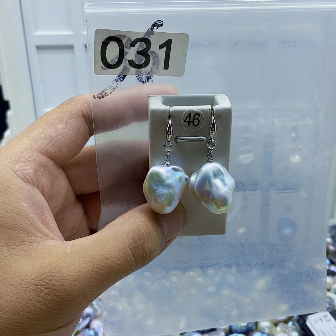 淡水珍珠合金颈饰