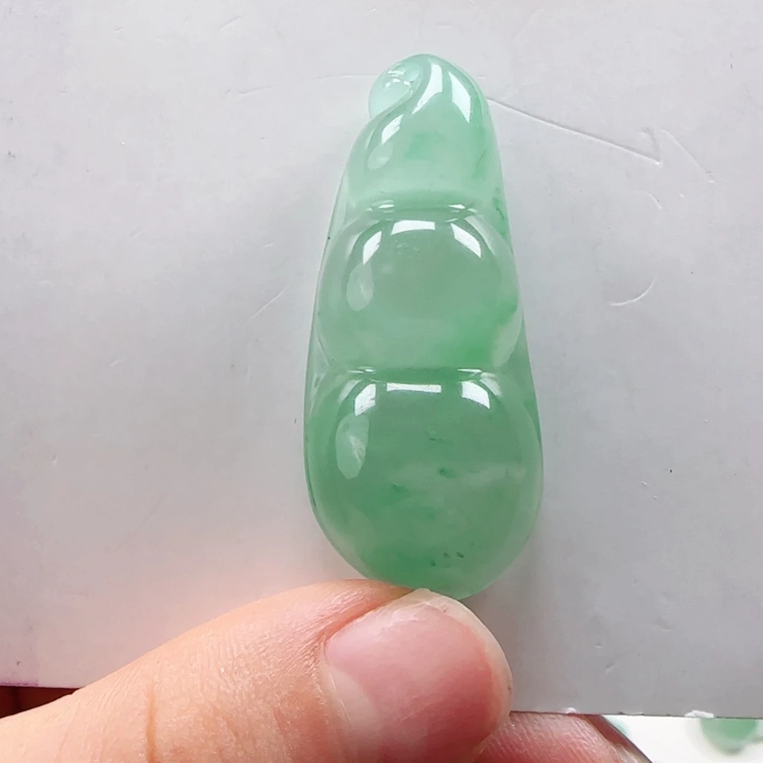 吊坠(赠链)未镶嵌石英质玉