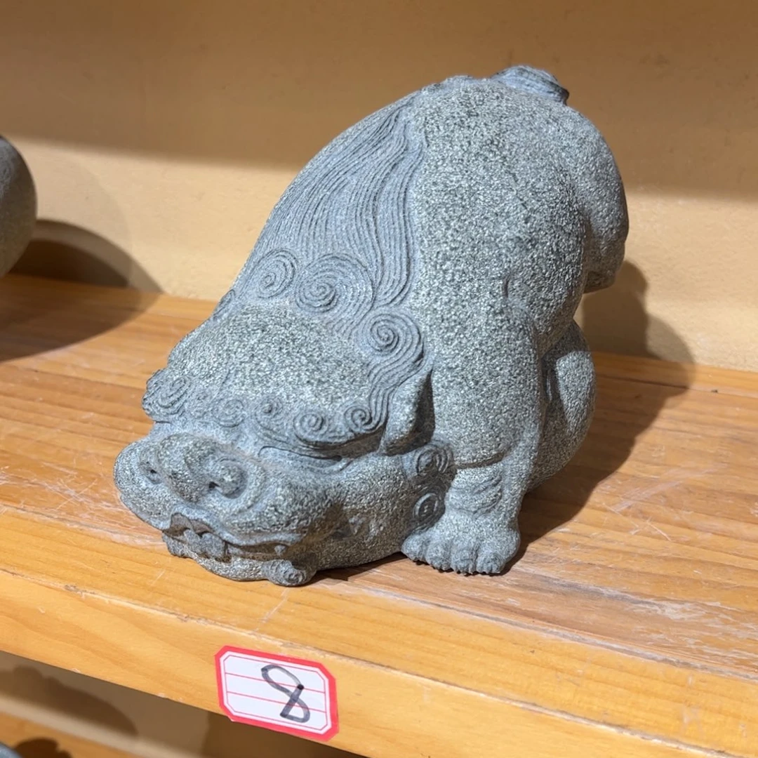 火***签石材趴球狮子狮子摆件