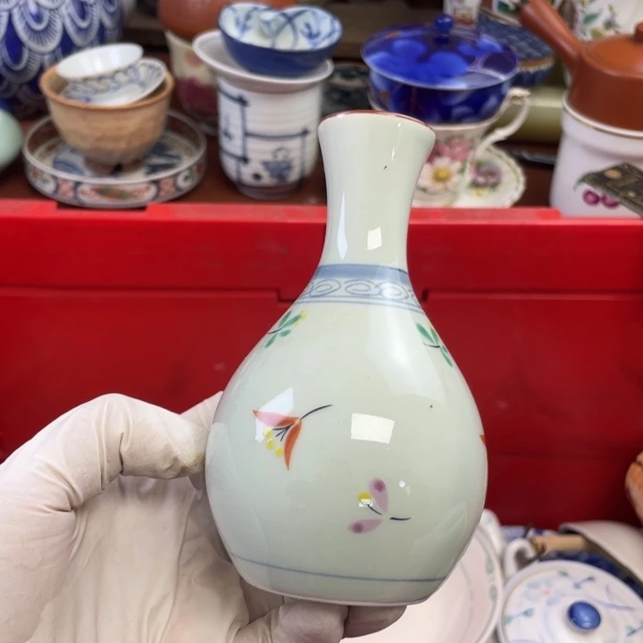 他家瓷器真美….开播了