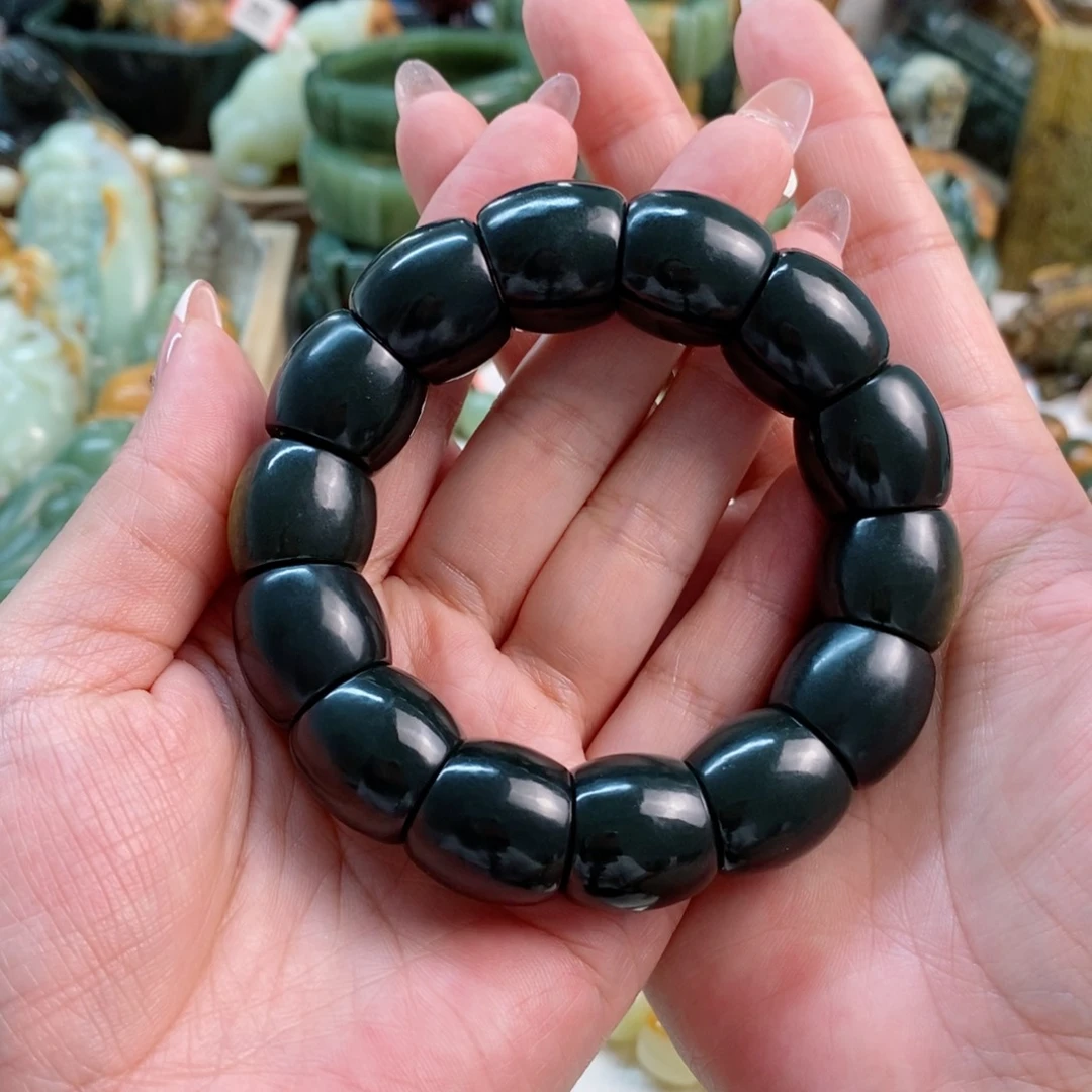 透闪石质玉手串未镶嵌龙**下