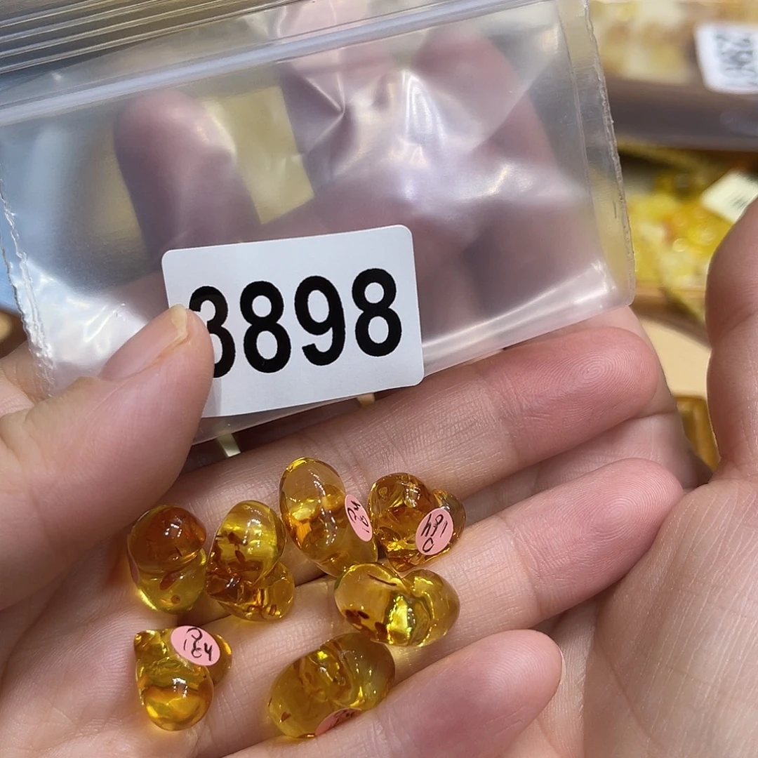 ୧***金琥珀未镶嵌珠宝奇石