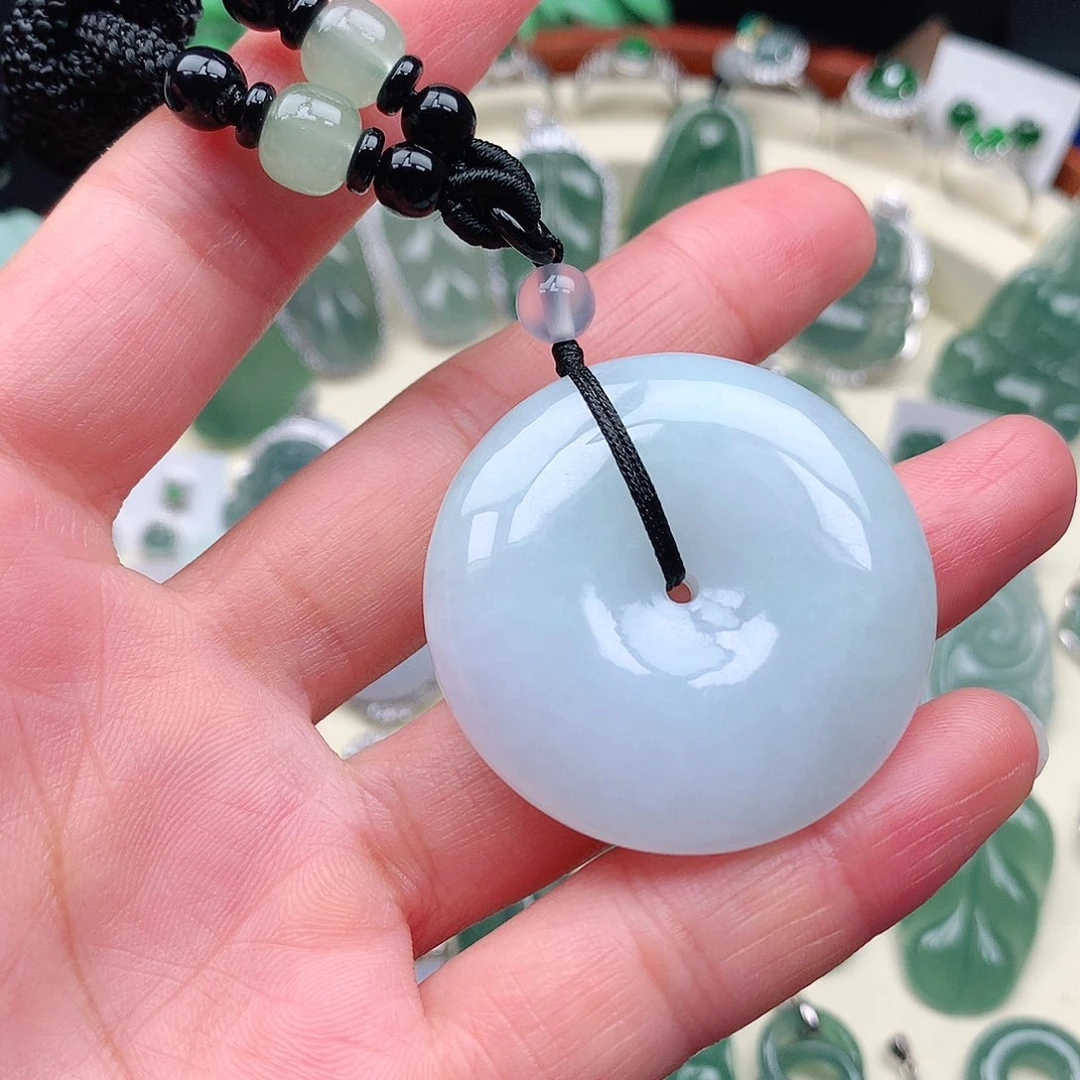 翡翠未镶嵌颈饰吊坠