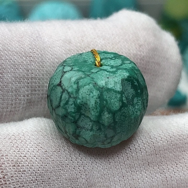 未镶嵌绿松石天然原矿 带武汉地大证书