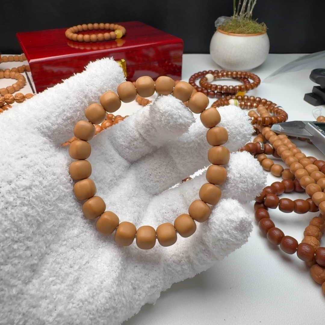 L***刘猴头核桃手串面包