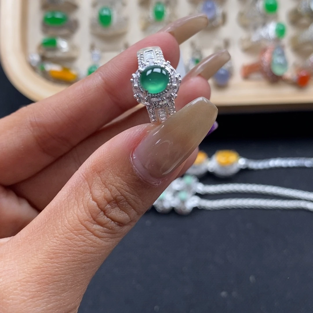 翡翠未镶嵌戒指缅甸天然A货翡翠