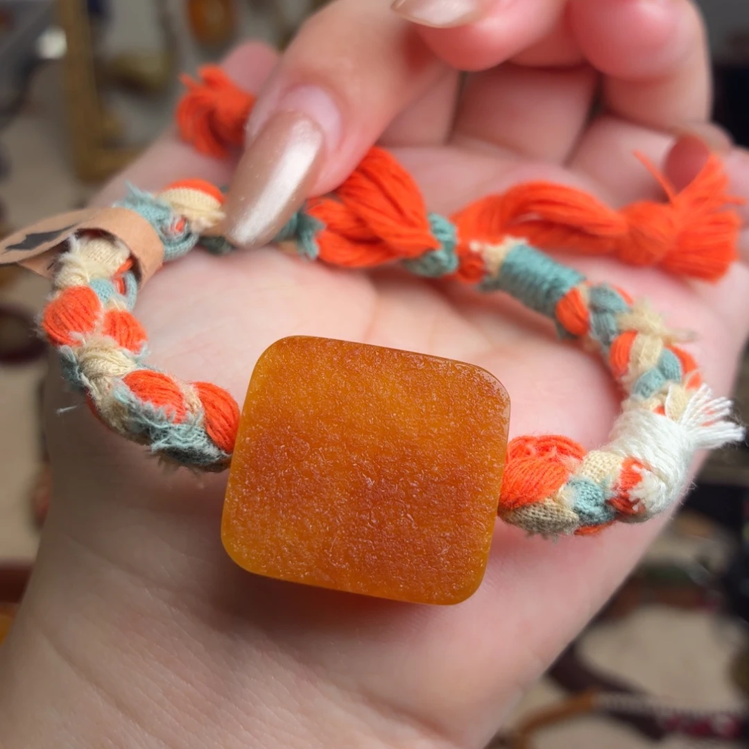 琥珀未镶嵌颈饰焦皮蜜糖