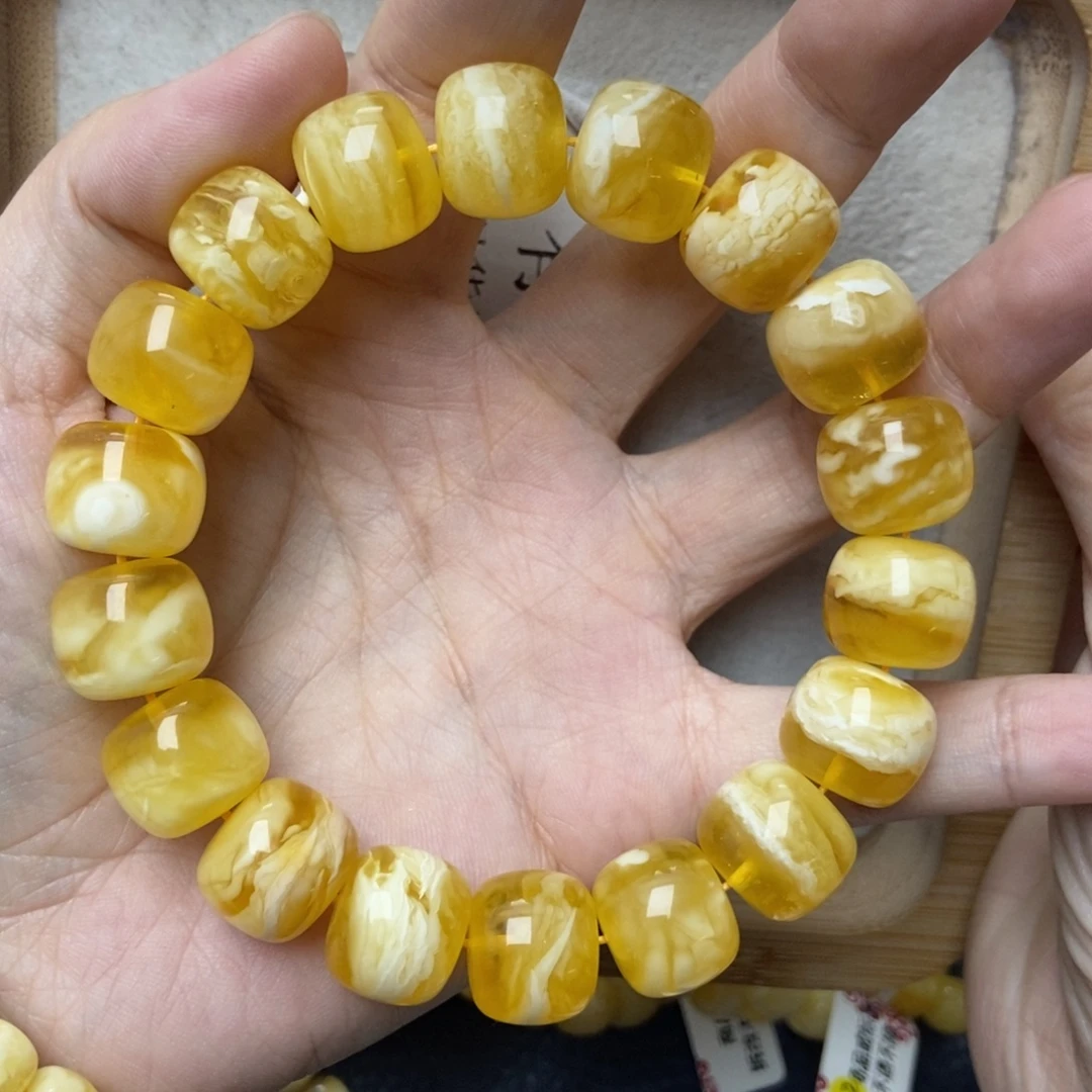 蜜蜡未镶嵌珠宝奇石15