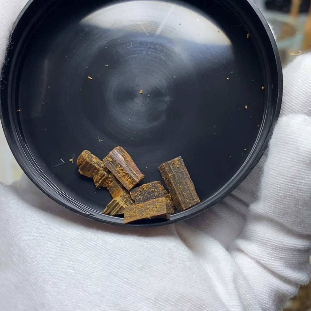 沉香碎屑沉香野生奇楠碎料 1克