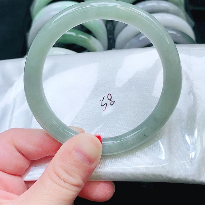 翡翠未镶嵌手镯33