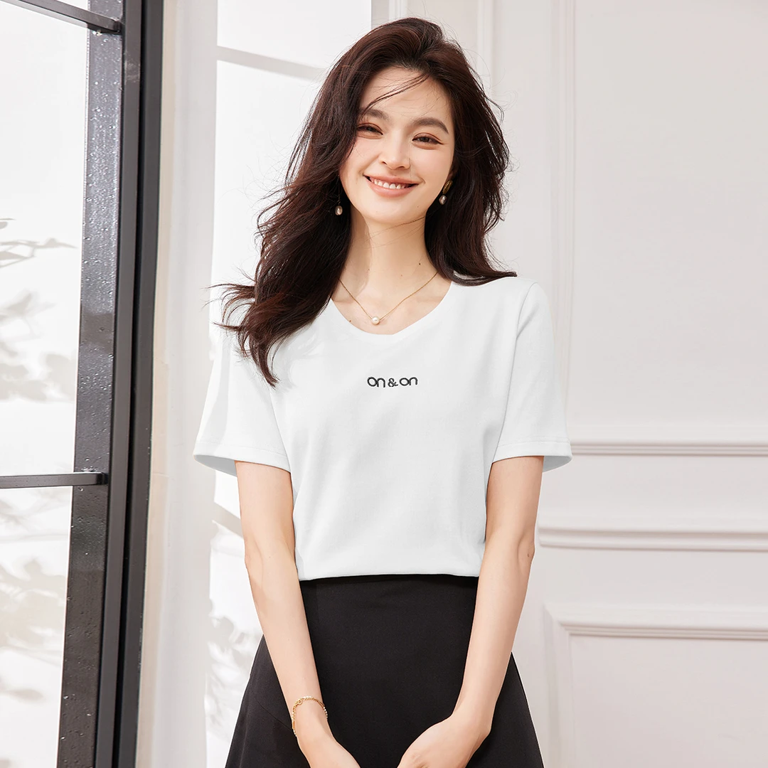 【艾美甄选】字母印花通勤T恤女AN23X1098