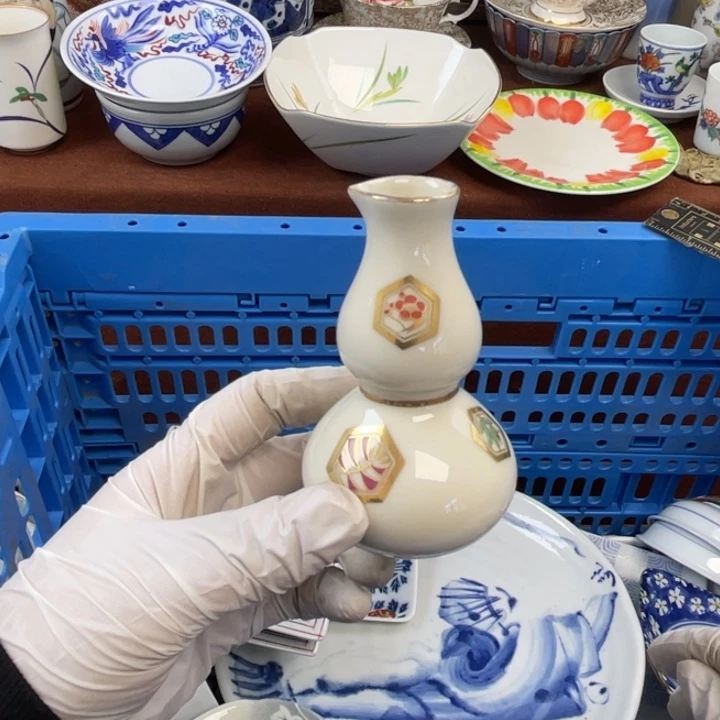 他家瓷器真美…开播了