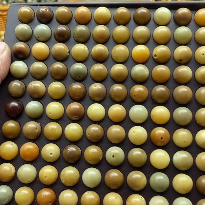 吊坠白玉菩提瑕疵13.5风化圆珠100颗