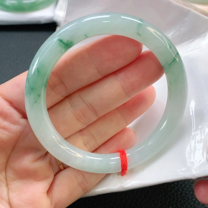 未镶嵌挂件翡翠56.5圆