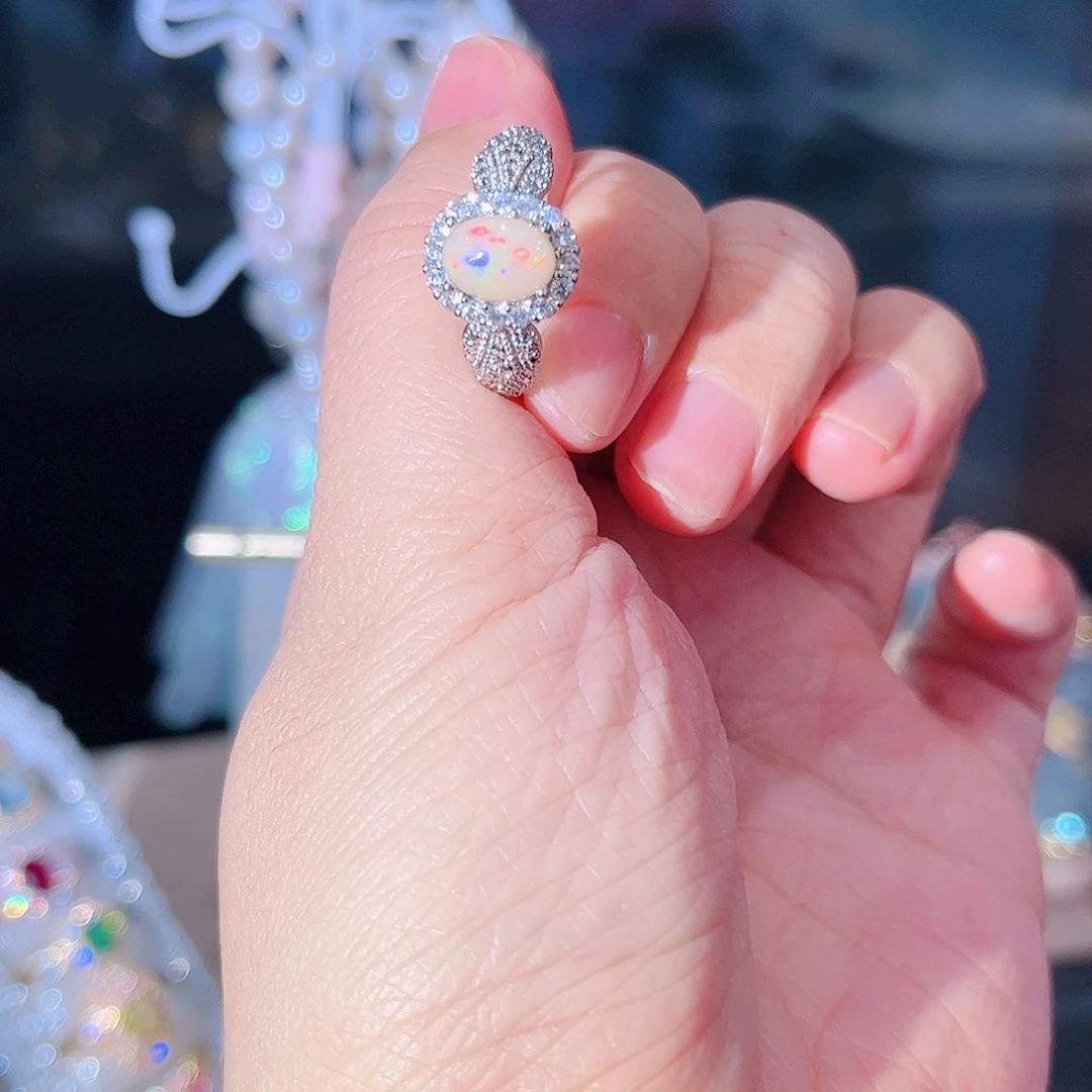 红宝石戒指未镶嵌