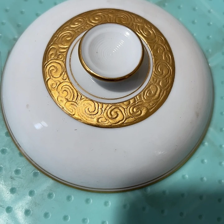 描金盖子两个陶瓷