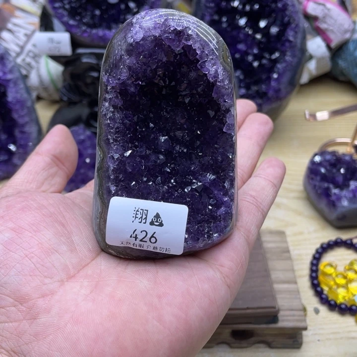 未镶嵌水晶大型摆件（非配饰）