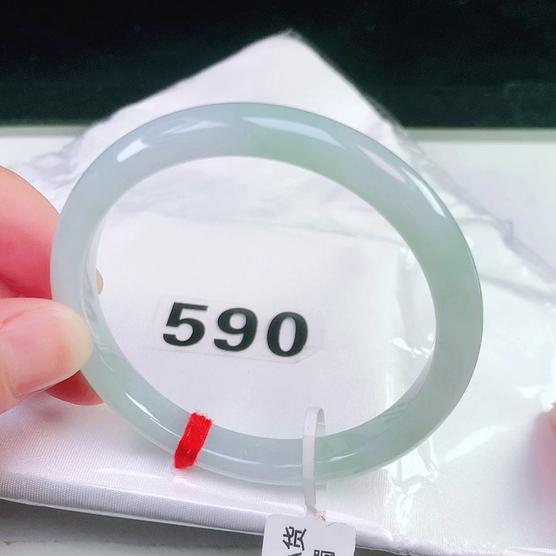 未镶嵌手镯翡翠590