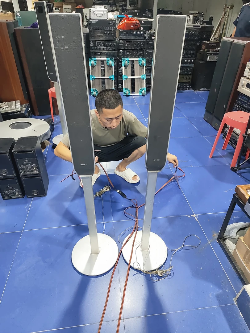 8新  二手索尼主箱音柱一对，出声，不带线材，不退不换