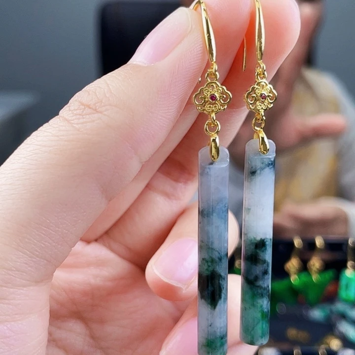 翡翠耳饰未镶嵌饰品