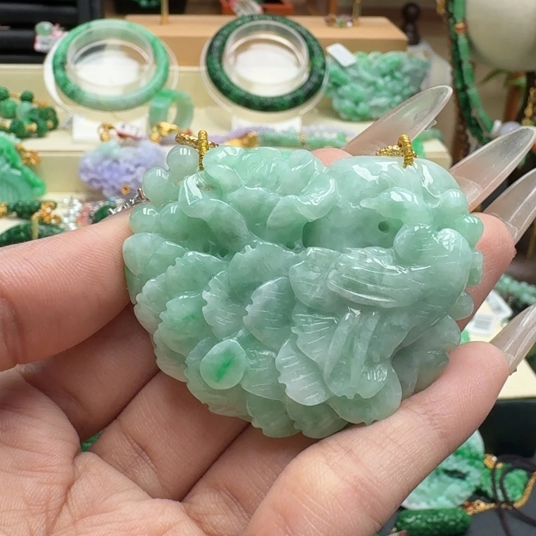 翡翠未镶嵌颈饰翡翠吊坠