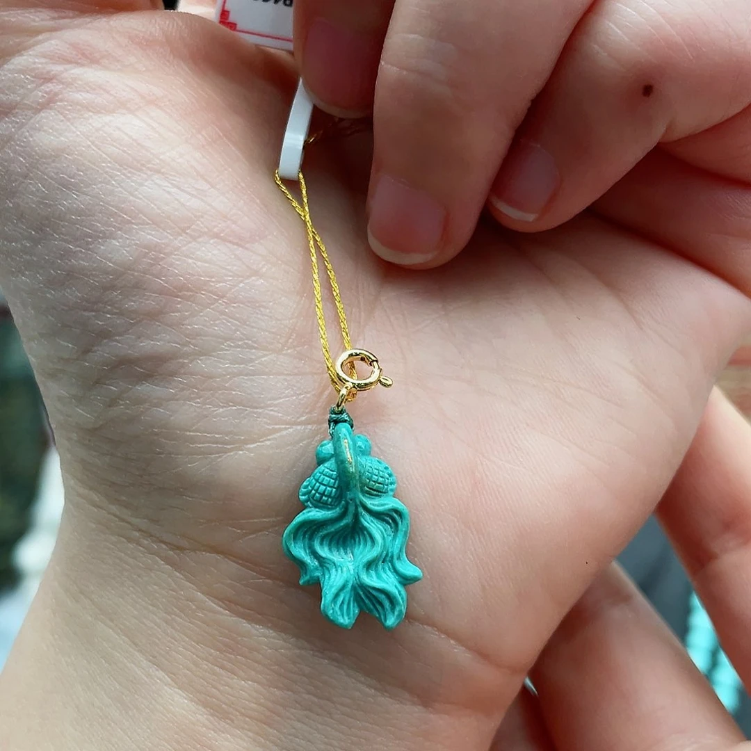 绿松石颈饰未镶嵌