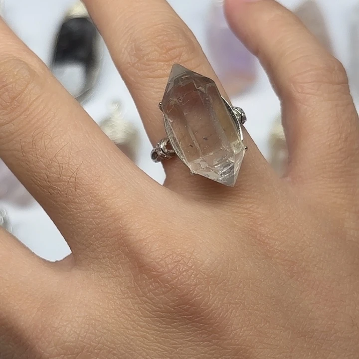 水晶戒指银S925镶嵌闪灵钻戒指