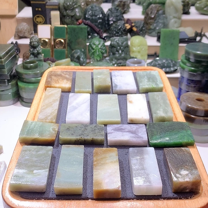 韦***播和田玉（糖玉）未镶嵌珠宝半成品
