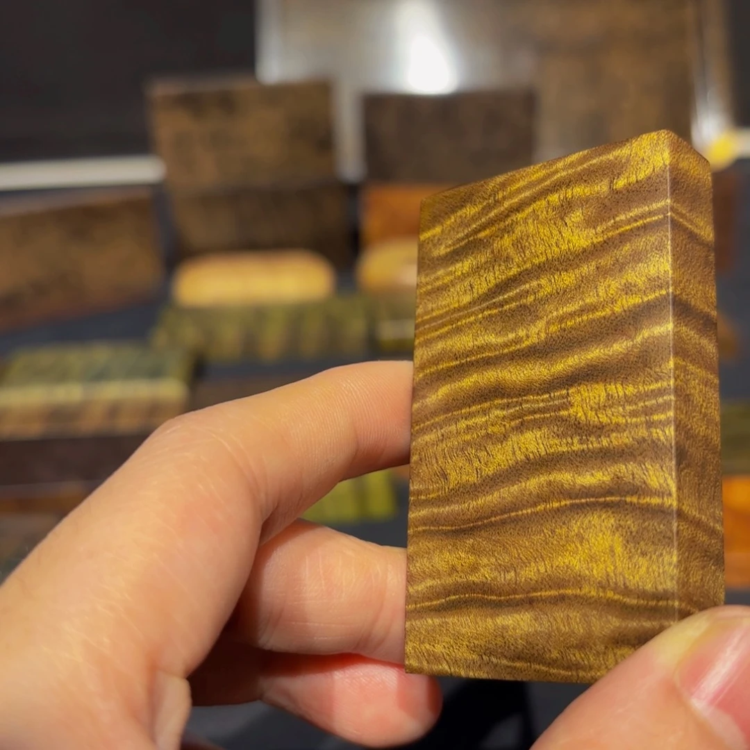 金丝楠G*爆金丝楠无事牌1