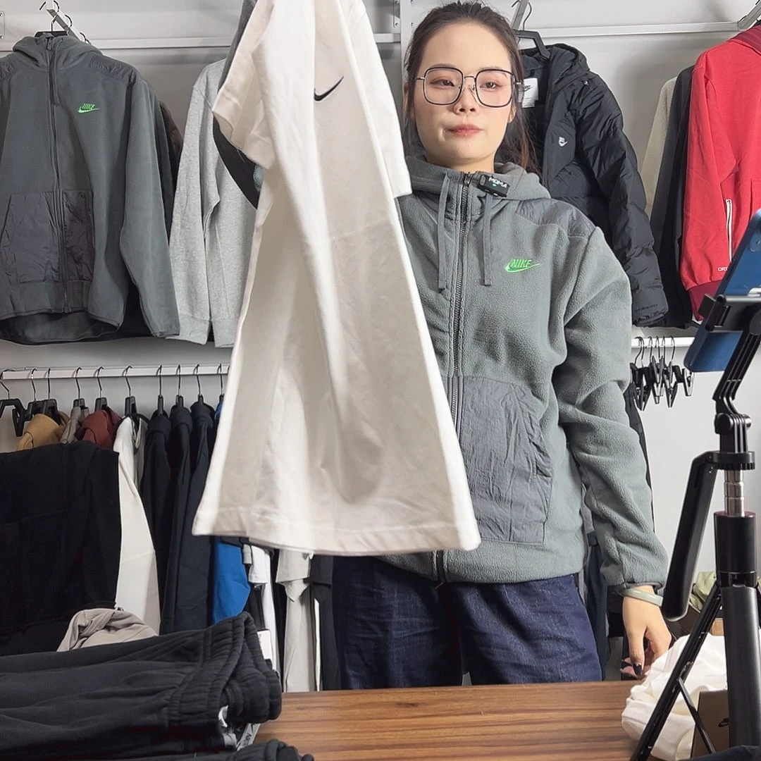 0508白色 XL 150-170斤不退换