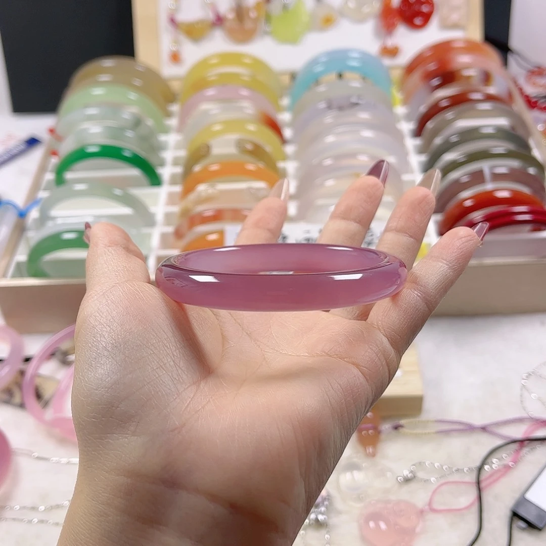 玛瑙/玉髓手镯未镶嵌玉*•