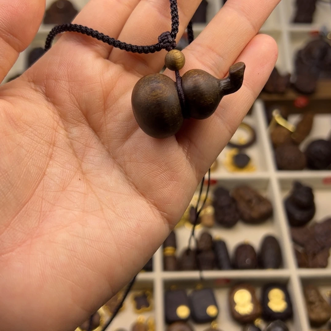 木质类葫芦随行脖挂配饰