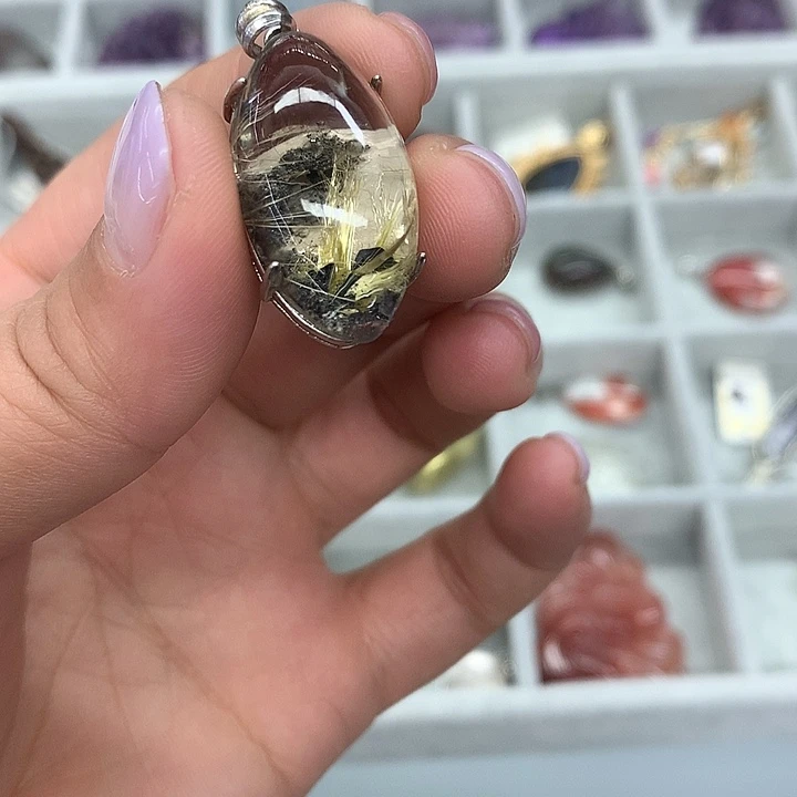水晶未镶嵌珠宝半成品