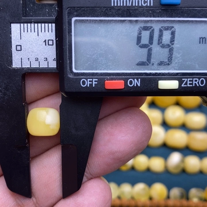 琥珀未镶嵌裸石29号9.9*8.5
