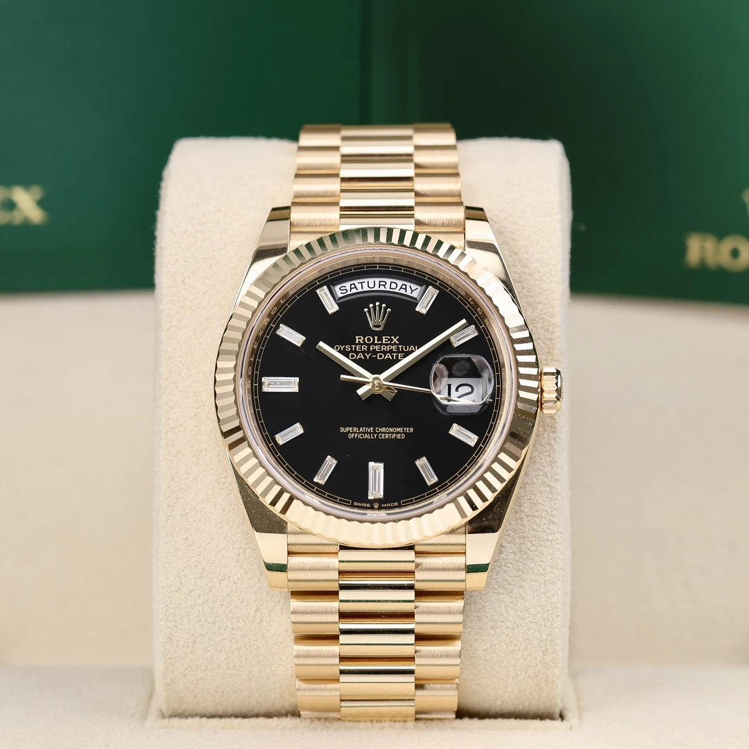 99新 Rolex/劳力士 228238 18K黄金材质 40mm 2025年8月保卡