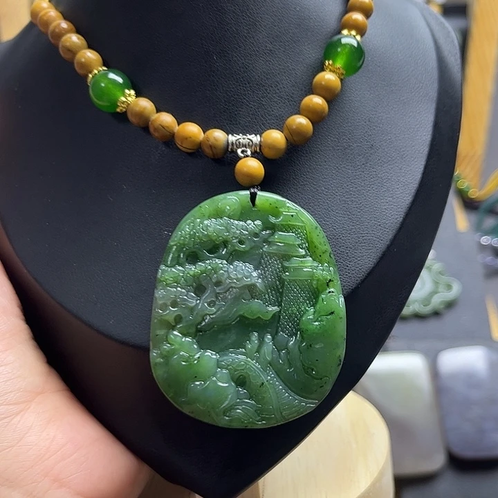 和田玉未镶嵌颈饰