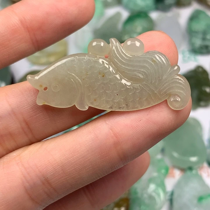 翡翠未镶嵌颈饰翡翠