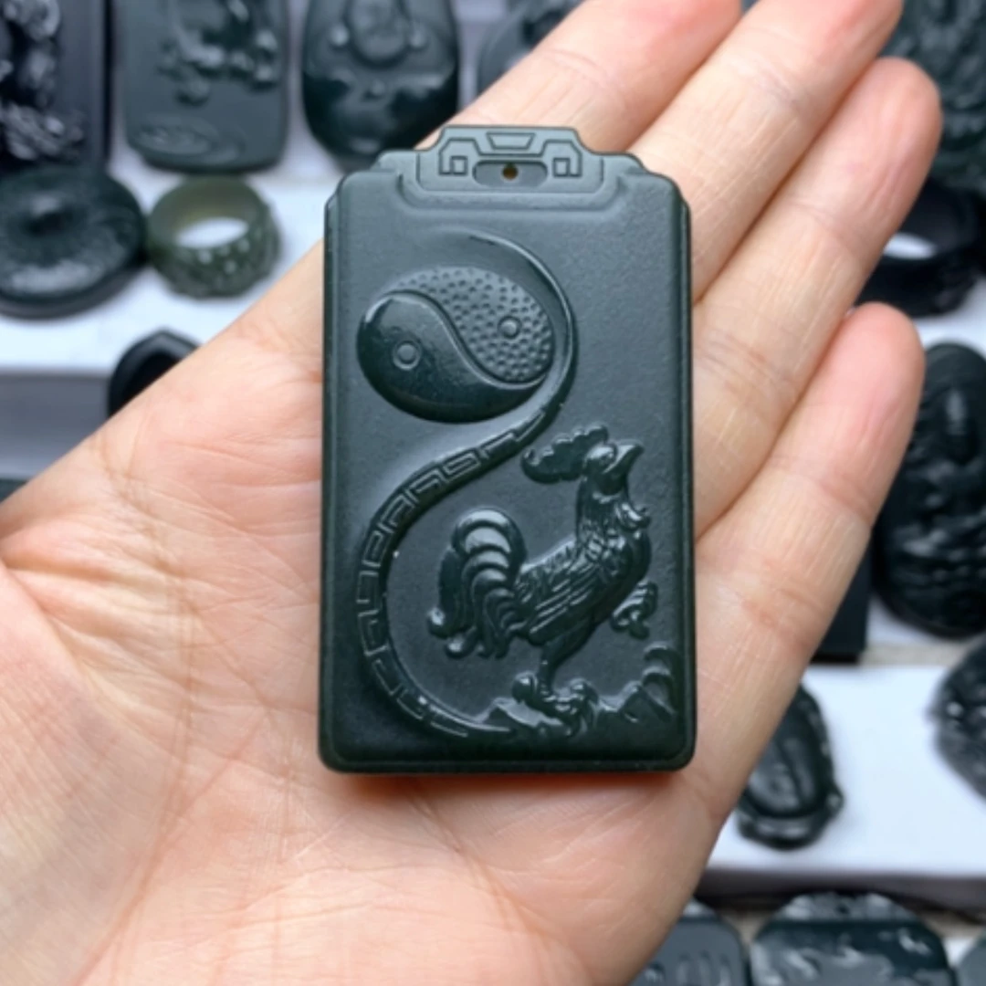 【闪购商品】和田玉颈饰未镶嵌双面雕刻