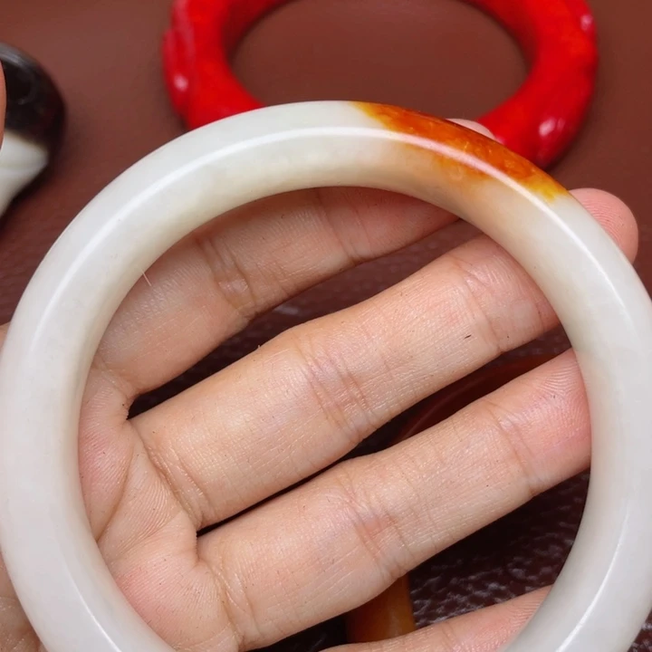 和田玉颈饰未镶嵌平*