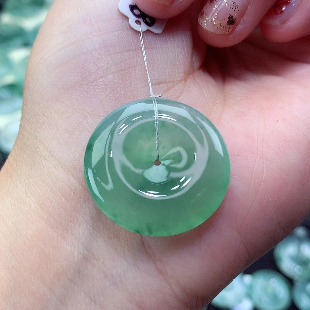 翡翠颈饰未镶嵌47尺寸25/5.5