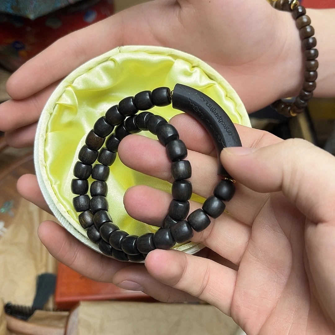 大叶紫檀（黑酸枝木类）