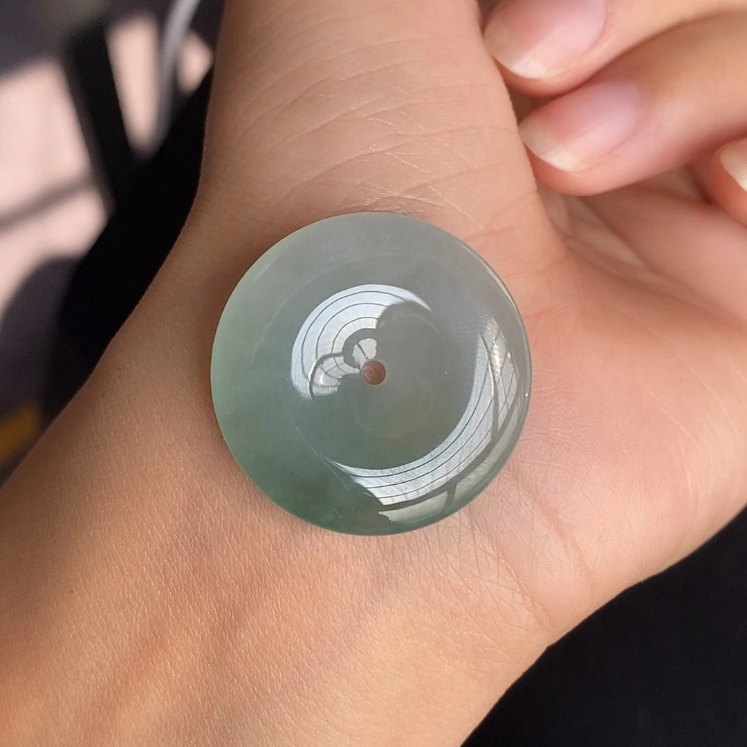 翡翠颈饰未镶嵌翡翠首饰