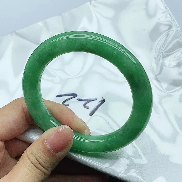 未镶嵌手镯翡翠122