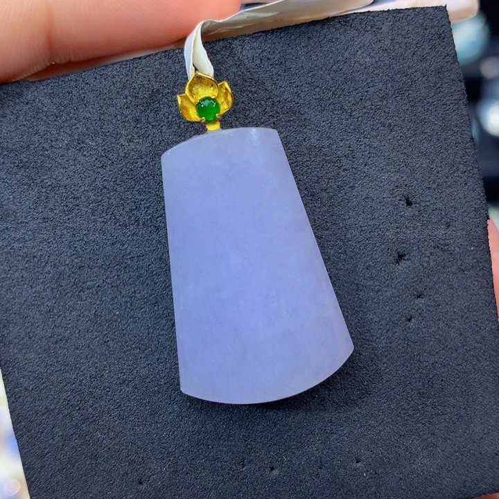 翡翠挂件18K金镶嵌翡翠